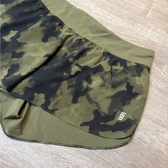 •VRST• CAMO RUNNING SHORTS - Picture 2 of 5